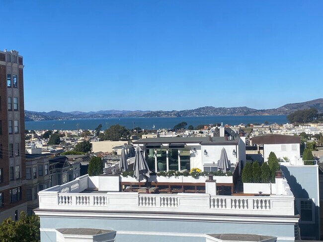 Foto del edificio - 2522 Octavia St