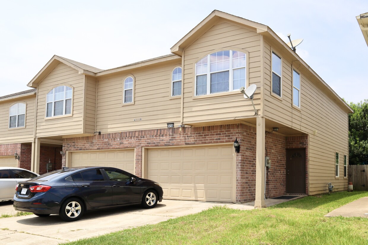 6414 Waldron Dr, Houston, TX 77084 Townhome Rentals in Houston TX