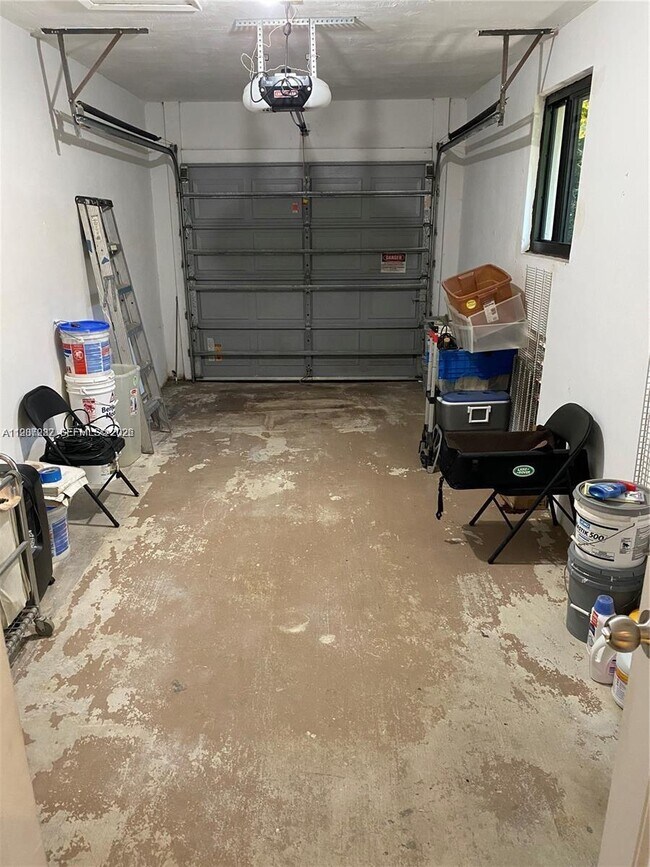 Foto del edificio - 1501 Lisbon St