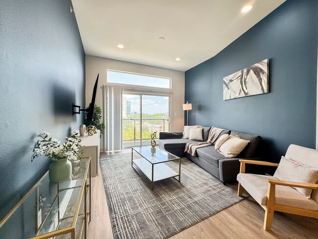 Building Photo - 2901 Indiana St