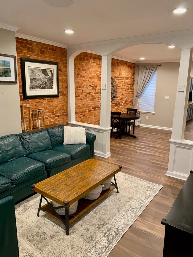 138 E Miner St, West Chester, PA 19382 Townhome Rentals in West