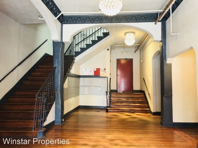 Building Photo - 687 Shatto Pl