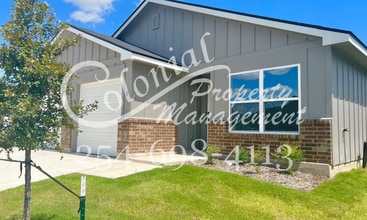 Building Photo - 1133 Lindsey Dr