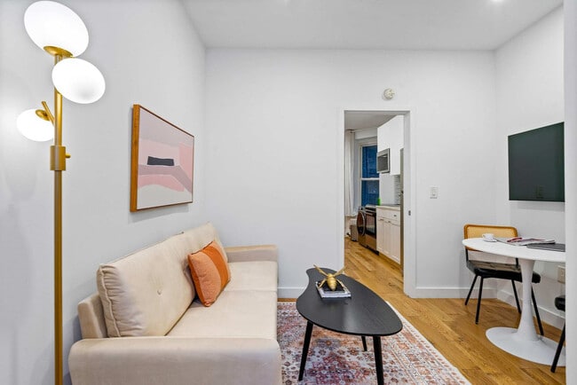 Building Photo - 74 Forsyth St