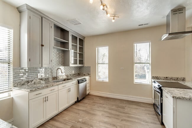 Building Photo - 1884 E 4500 S