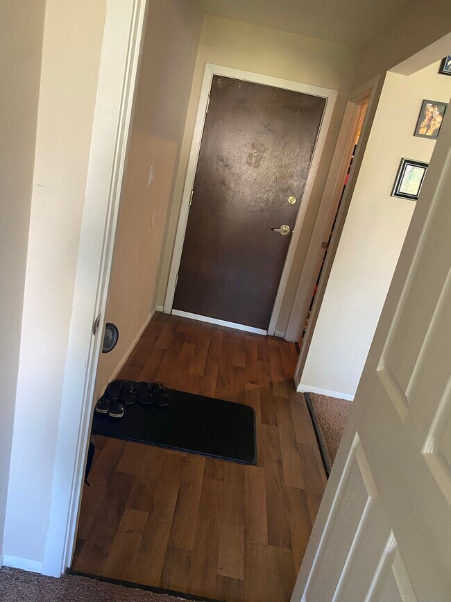 Foto del edificio - 2160 Cherry Ln