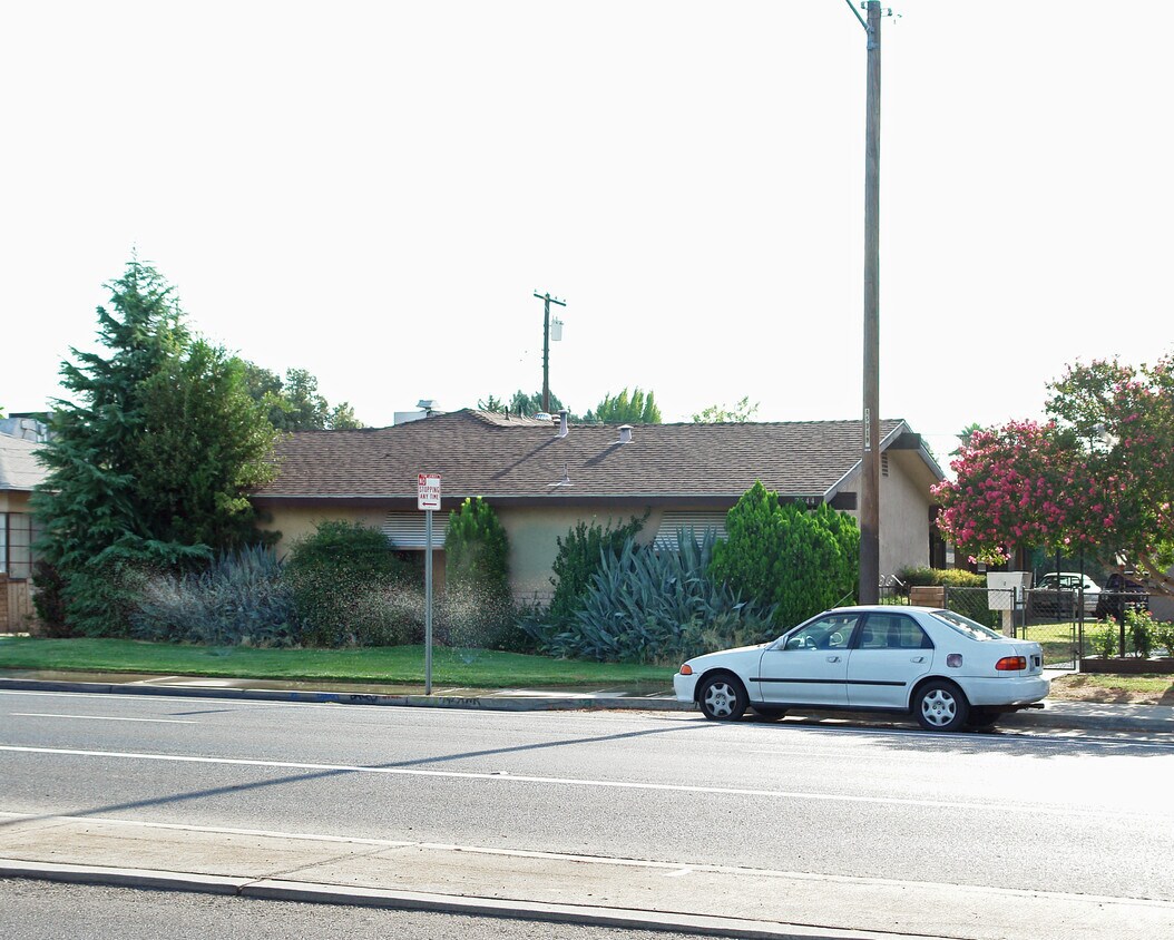 Foto principal - 2534-2804 N 1st St
