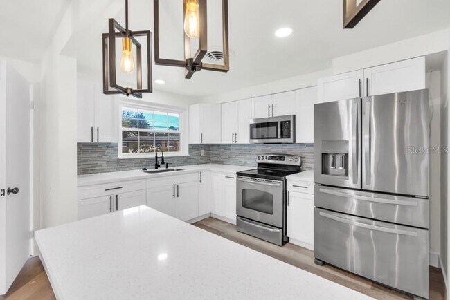 Foto del edificio - 456 Sandlewood Dr