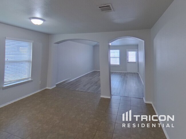 Building Photo - 1220 Koto Wood Dr