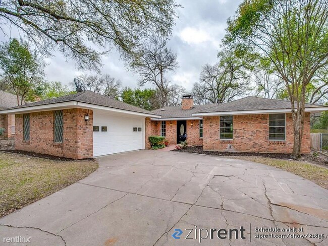 Foto del edificio - 3 br, 2 bath House - 726 Cottonwood Circle...