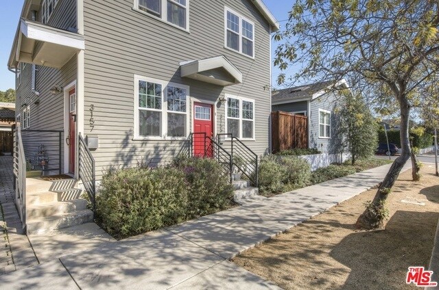 Primary Photo - 3155 Estara Ave
