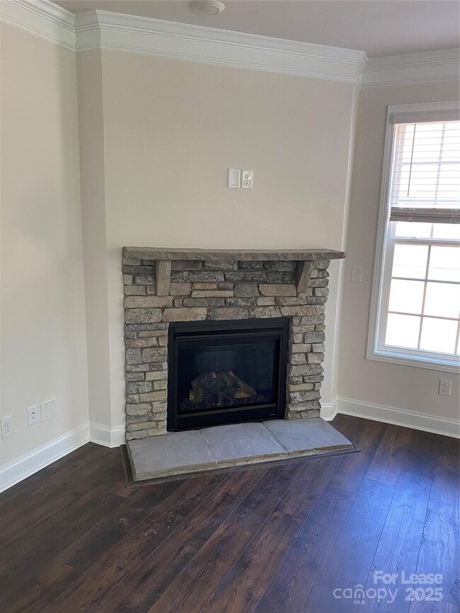 Building Photo - 1076 Thoroughbred Dr.
