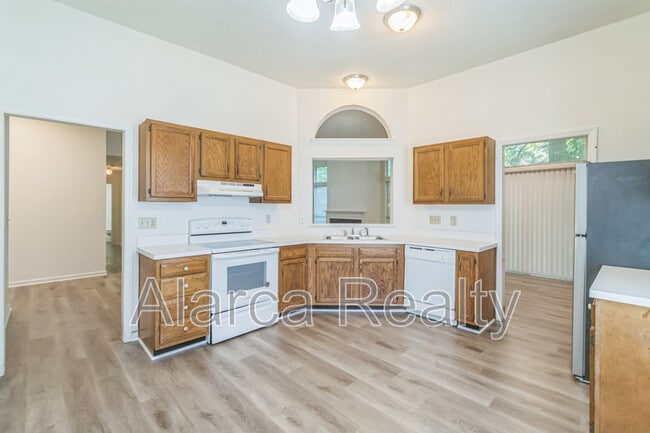 Building Photo - 10315 Atchinson Dr