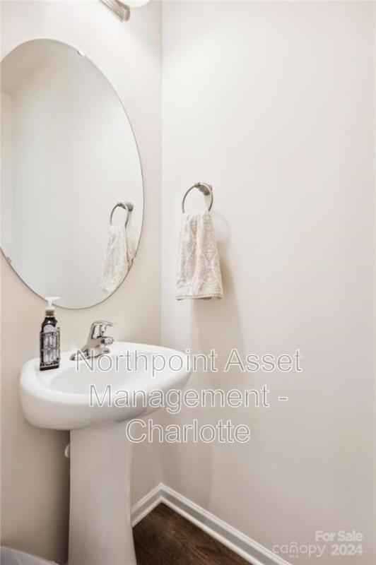 Foto del edificio - 7237 Jane Parks Way