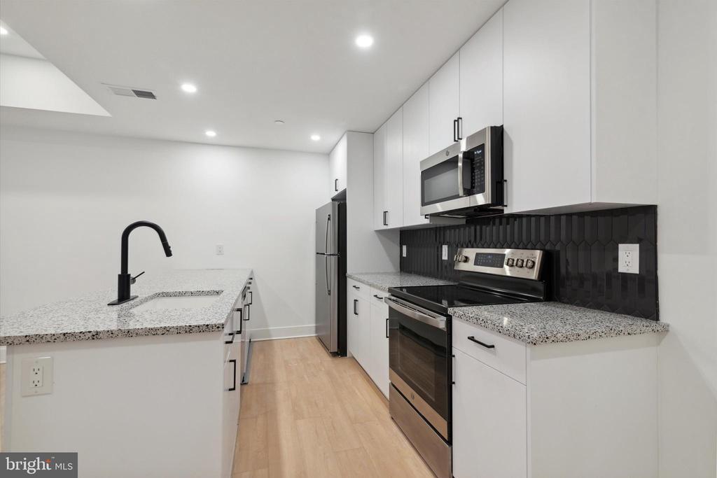 Foto principal - 1643 N 2nd St