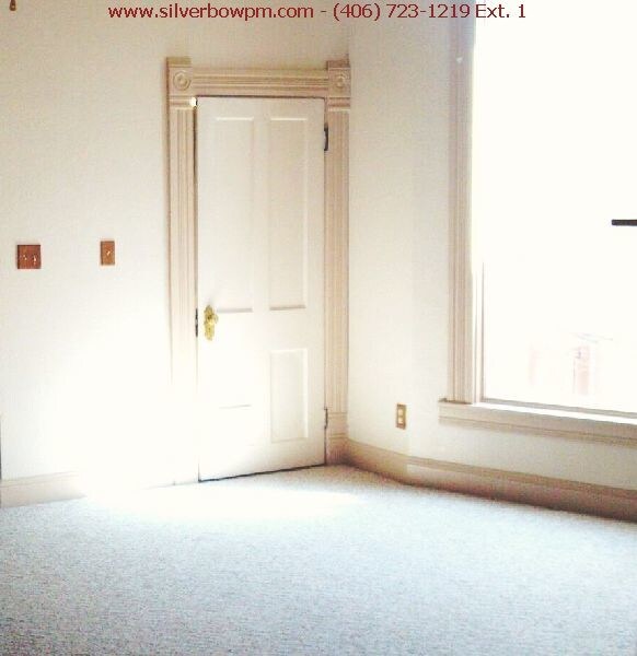 Building Photo - Granite West 809-811