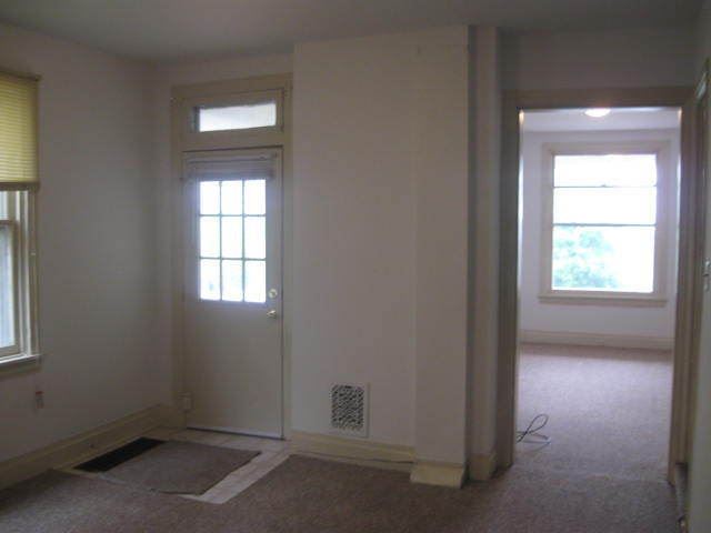 Building Photo - 40 2nd St
