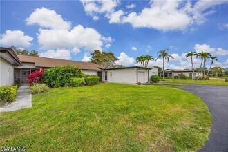 Building Photo - 3195 Boca Ciega Dr