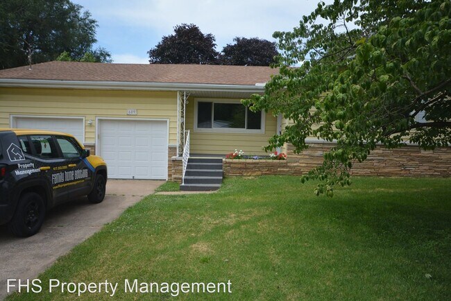 Building Photo - 3 br, 2 bath House - 609 West Normal Street