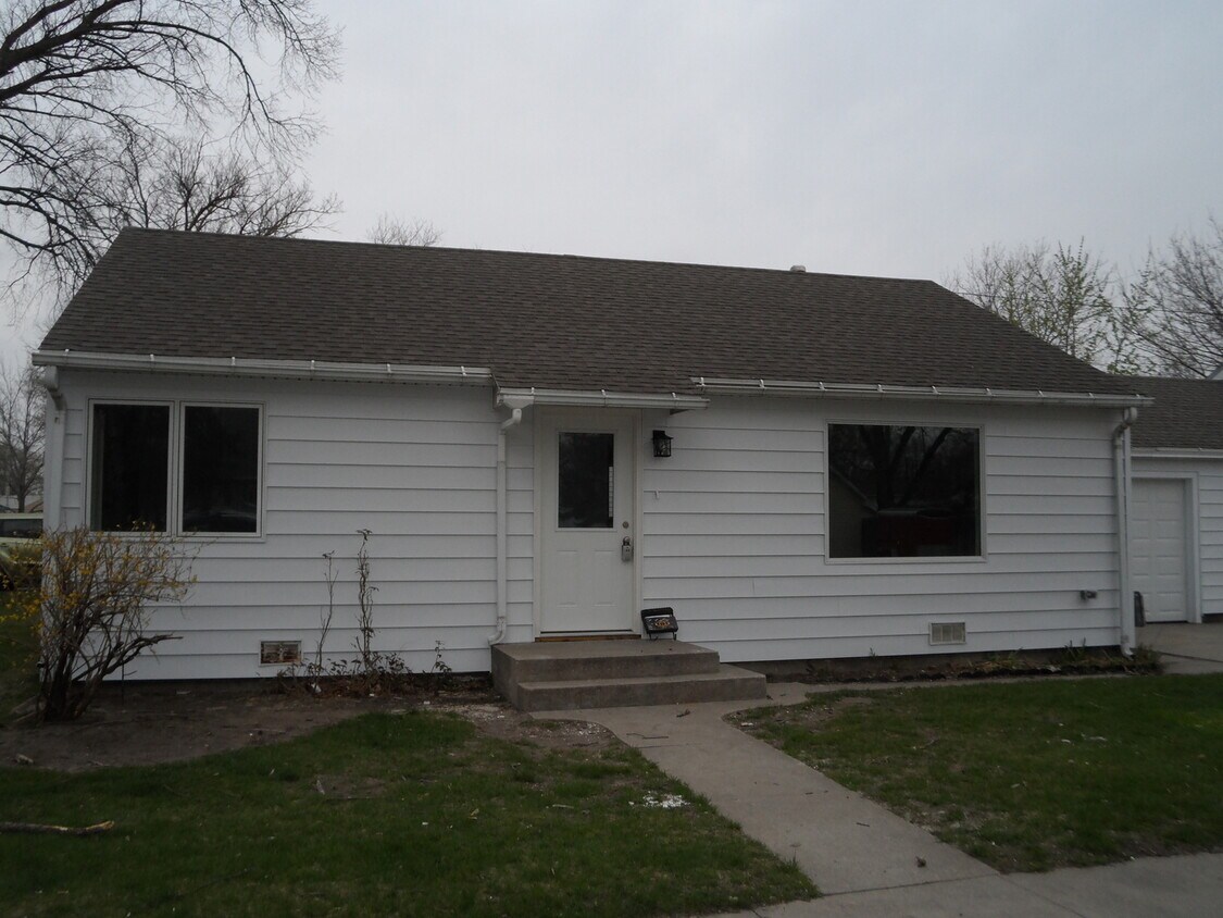 804 N Adams St, Grand Island, NE 68801 House Rental in Grand Island