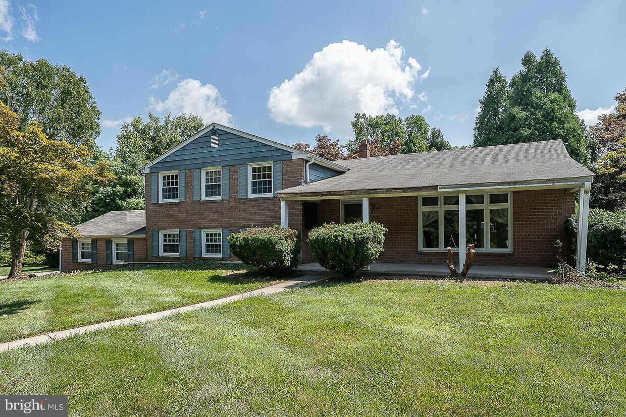 Primary Photo - 1395 Varnum Dr