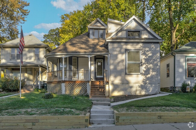 Building Photo - 403 Glen Ave