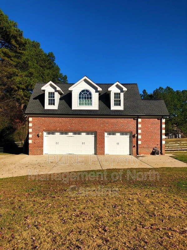 Foto del edificio - 3024 Abington Ln