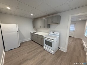 Building Photo - 170 N State St