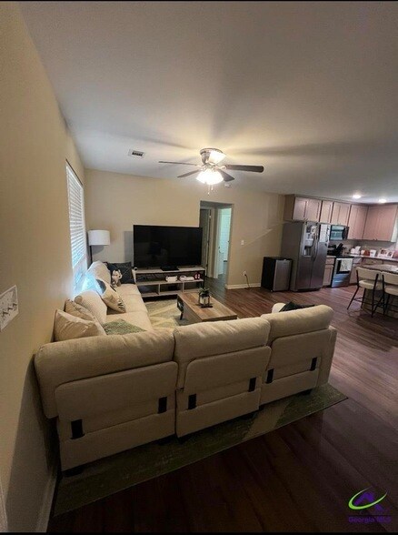 Foto del edificio - 225 Addison Ln