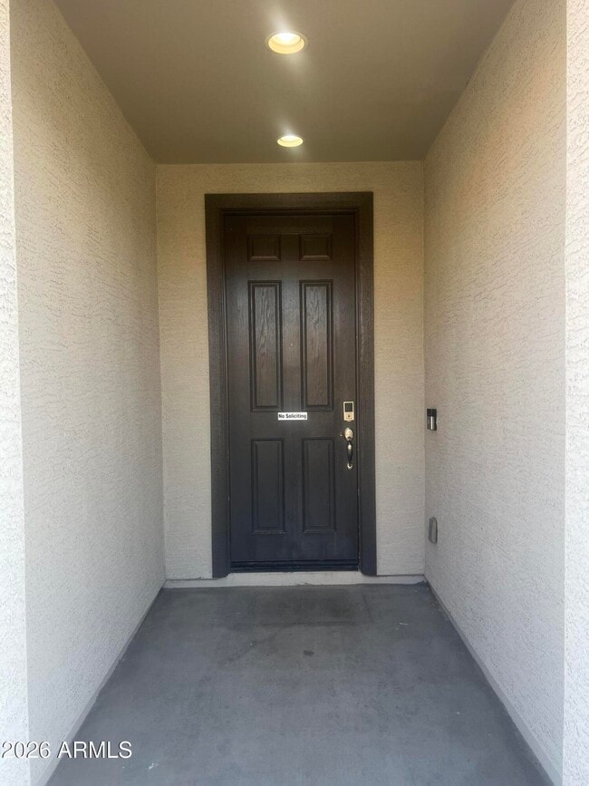 Foto del edificio - 739 N 156th Ln