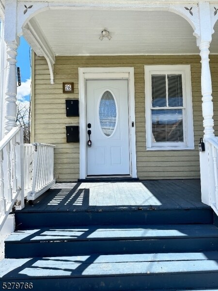 Building Photo - 26 Hillside Ave