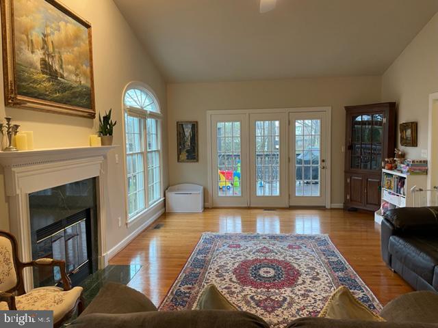 Building Photo - 9200 Linden Grove Ct