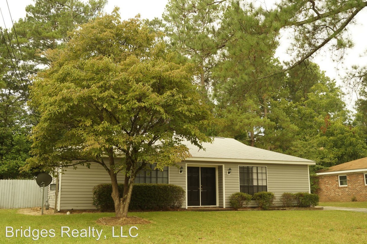 3 br, 1.5 bath House 4127 Allison Road House Rental in Martinez, GA