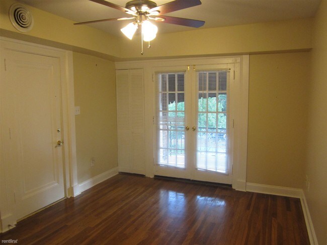 Building Photo - 100 Newburn Dr