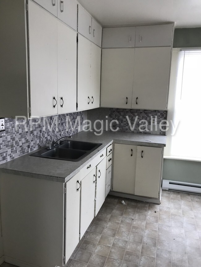 Foto del edificio - 3703 E 3600 N
