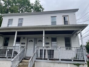 Building Photo - 615-615 Mill St