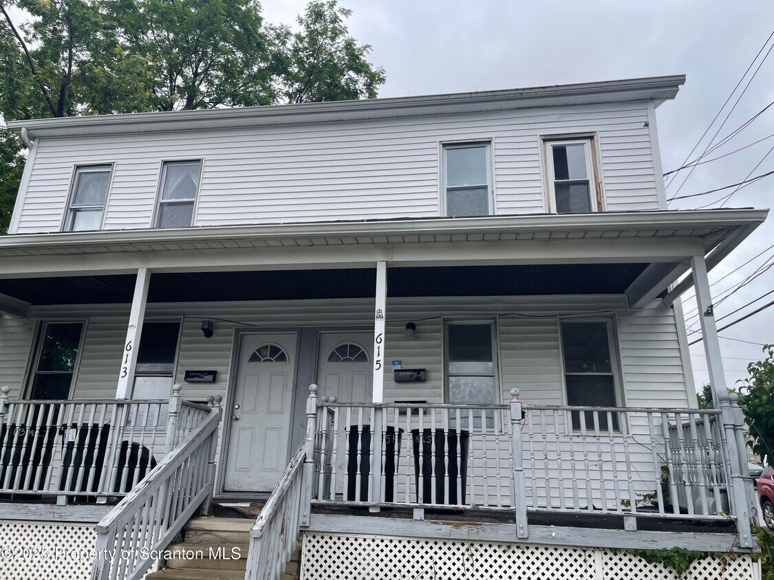 Foto principal - 615-615 Mill St