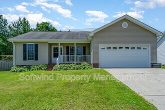 Building Photo - 1803 Red Bird Cir SE