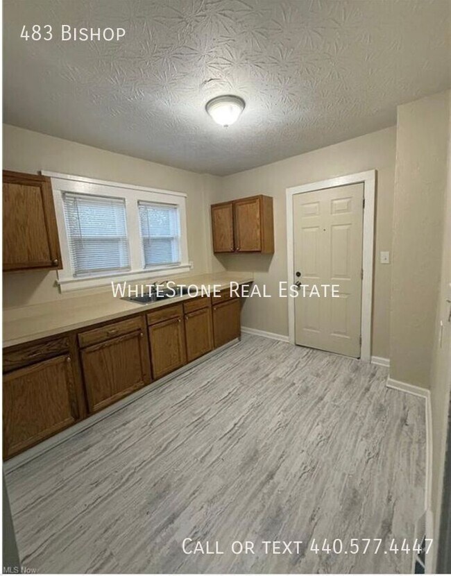 Foto del edificio - 483 Bishop-