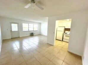 Building Photo - 128 Canterbury F Building Photo - 128 Canterbury F