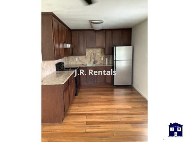 Building Photo - 1607 N WS Young Dr. Unit A, Killeen, TX 76543