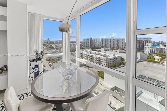 Foto del edificio - 6801 Collins Ave