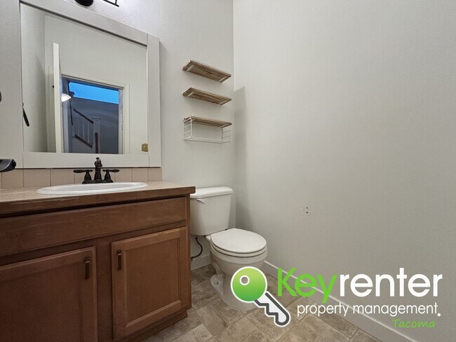 Foto del edificio - Beautiful 4 Bedroom 2.5 Bathroom Tacoma Home for Rent in Quiet Cul-De-Sac Community