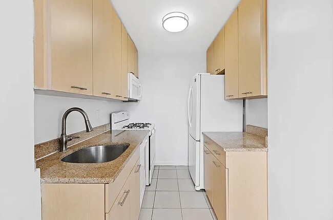 Building Photo - 45 West 139th Street