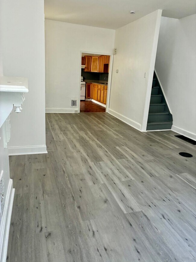 Foto del edificio - Spacious 3-Bedroom Home in North Philadelphia