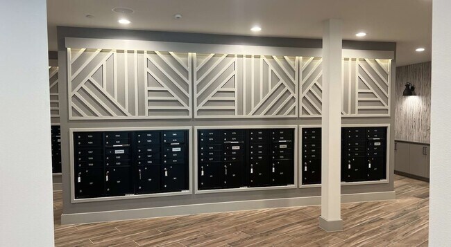 Foto del edificio - 19101 Town Ridge Ln