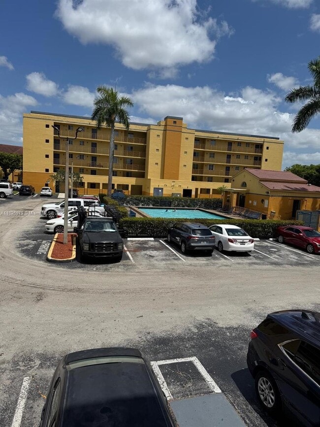 Building Photo - 8270 SW 149th Ct