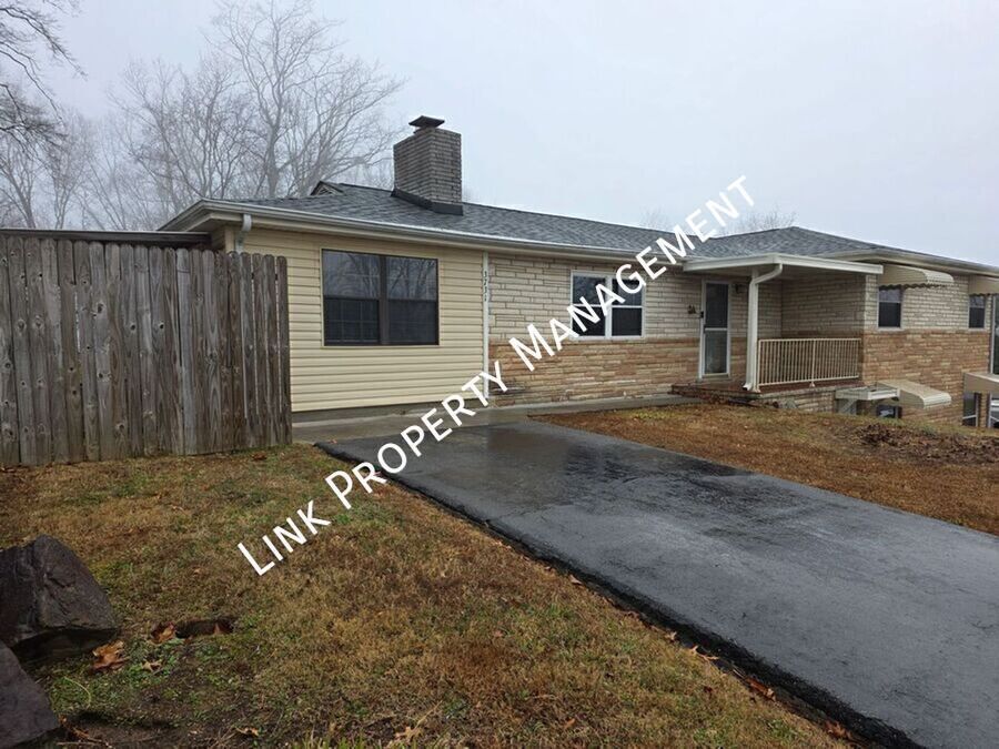 Photo - 3731 Knollwood Dr-