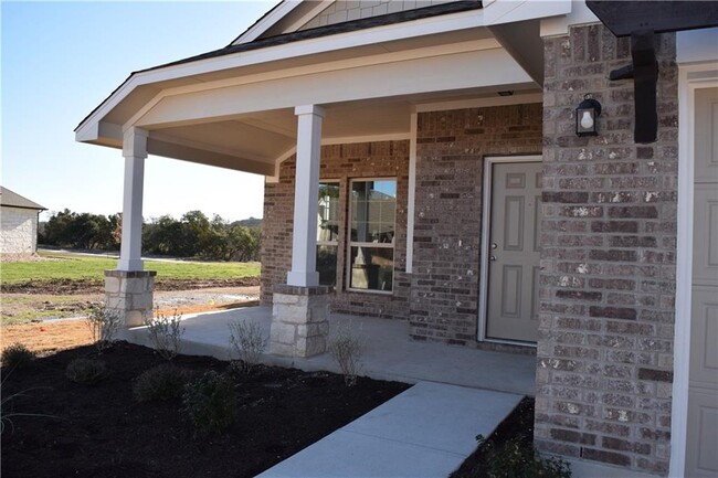 Building Photo - 2504 Caddo Canoe Dr