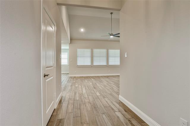 Building Photo - 228 Gardenia Dr